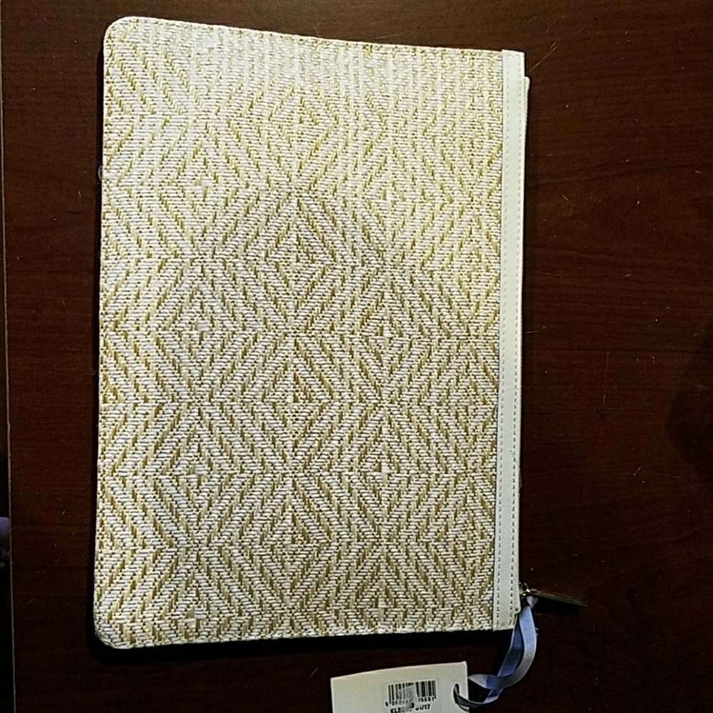 Purse - Picture 2 of 2